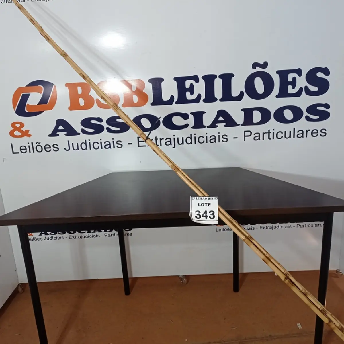 05 VARAS DE BAMBU. (NO ESTADO) ATENÇÃO! FAZER A VISITAÇÃO ANTES DE ARREMATAR, NÃO SABEMOS SE FUNCIONA, LEILÃO NÃO TEM GARANTIA E NEM DEVOLUÇÃO, SUJEITO A POSSÍVEIS AVARIAS VISÍVEIS/OCULTAS E/OU AUSÊNCIA DE COMPONENTES.