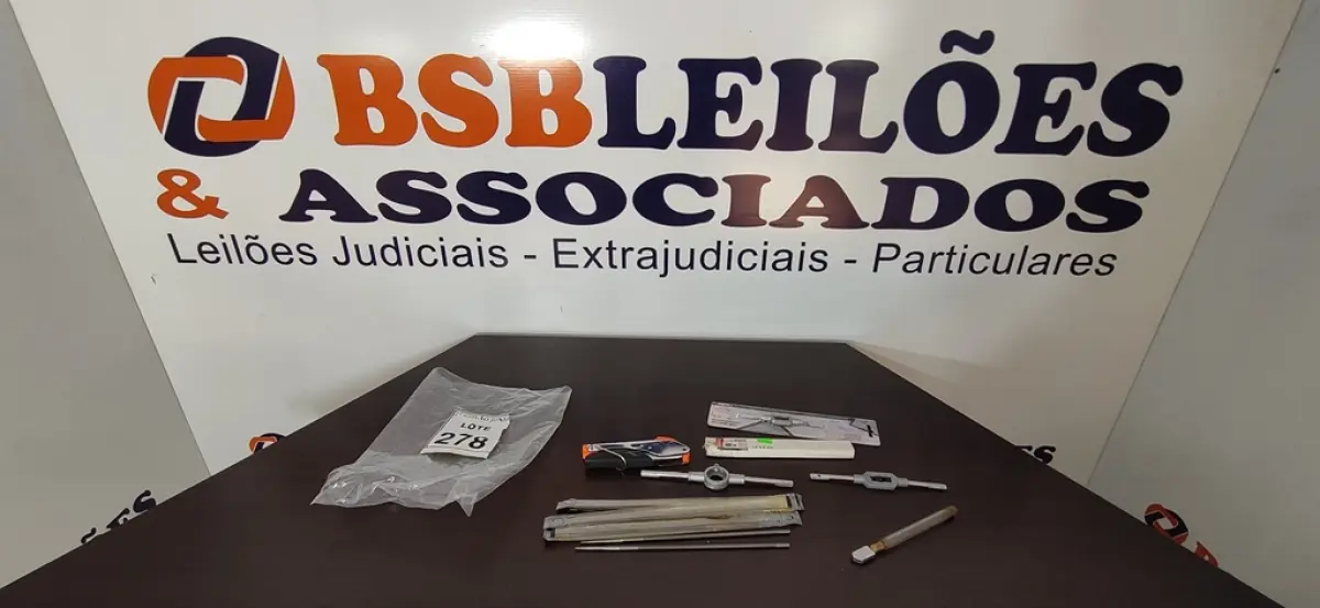 08 LIMAS PARA MOTOSERRA, 03 VIRAS MACHO, 01 ALICATE DE CRIMPAR E 01 CORTADOR DE VIDRO MANUAL. (NO ESTADO) ATENÇÃO! FAZER A VISITAÇÃO ANTES DE ARREMATAR, NÃO SABEMOS SE FUNCIONA, LEILÃO NÃO TEM GARANTIA E NEM DEVOLUÇÃO, SUJEITO A POSSÍVEIS AVARIAS VISÍVEIS/OCULTAS E/OU AUSÊNCIA DE COMPONENTES.