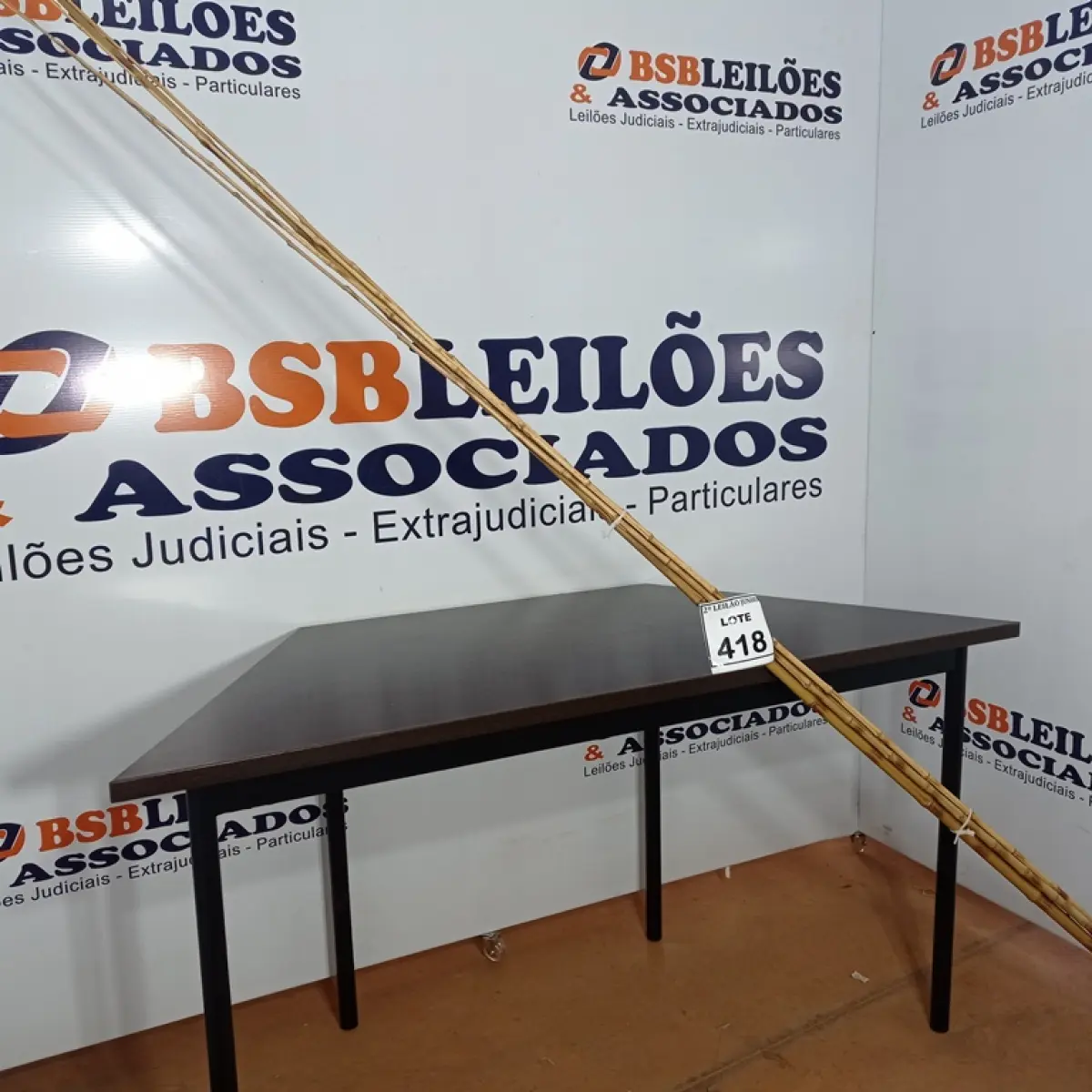 05 VARAS DE BAMBU. (NO ESTADO) ATENÇÃO! FAZER A VISITAÇÃO ANTES DE ARREMATAR, NÃO SABEMOS SE FUNCIONA, LEILÃO NÃO TEM GARANTIA E NEM DEVOLUÇÃO, SUJEITO A POSSÍVEIS AVARIAS VISÍVEIS/OCULTAS E/OU AUSÊNCIA DE COMPONENTES.