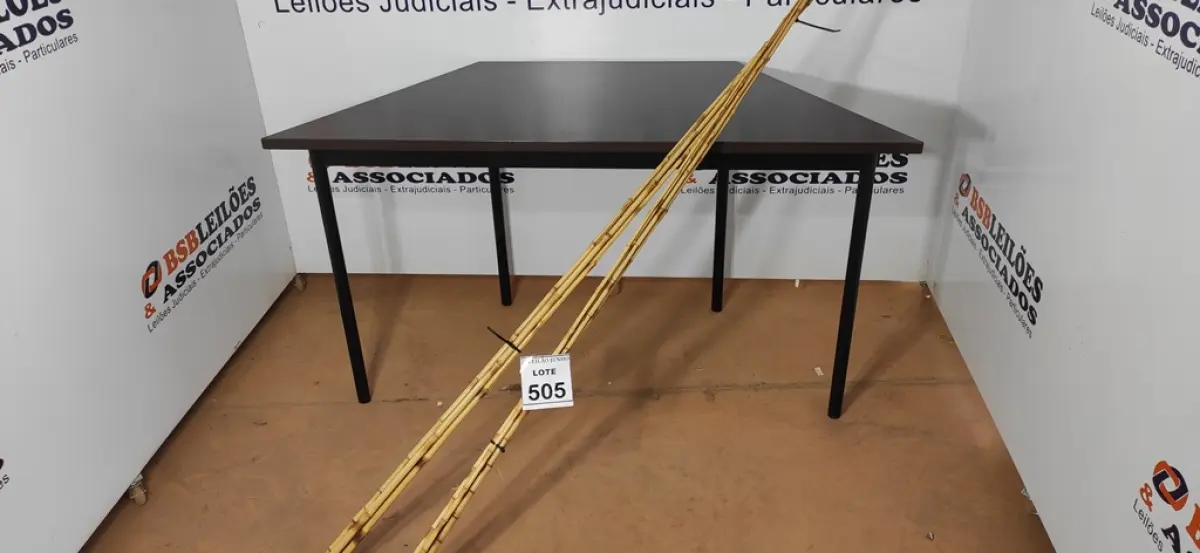 10 VARAS DE BAMBU. (NO ESTADO) ATENÇÃO! FAZER A VISITAÇÃO ANTES DE ARREMATAR, NÃO SABEMOS SE FUNCIONA, LEILÃO NÃO TEM GARANTIA E NEM DEVOLUÇÃO, SUJEITO A POSSÍVEIS AVARIAS VISÍVEIS/OCULTAS E/OU AUSÊNCIA DE COMPONENTES.