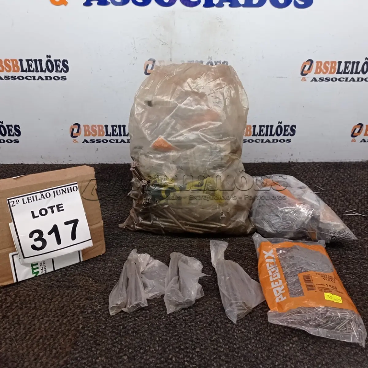 LOTE 317