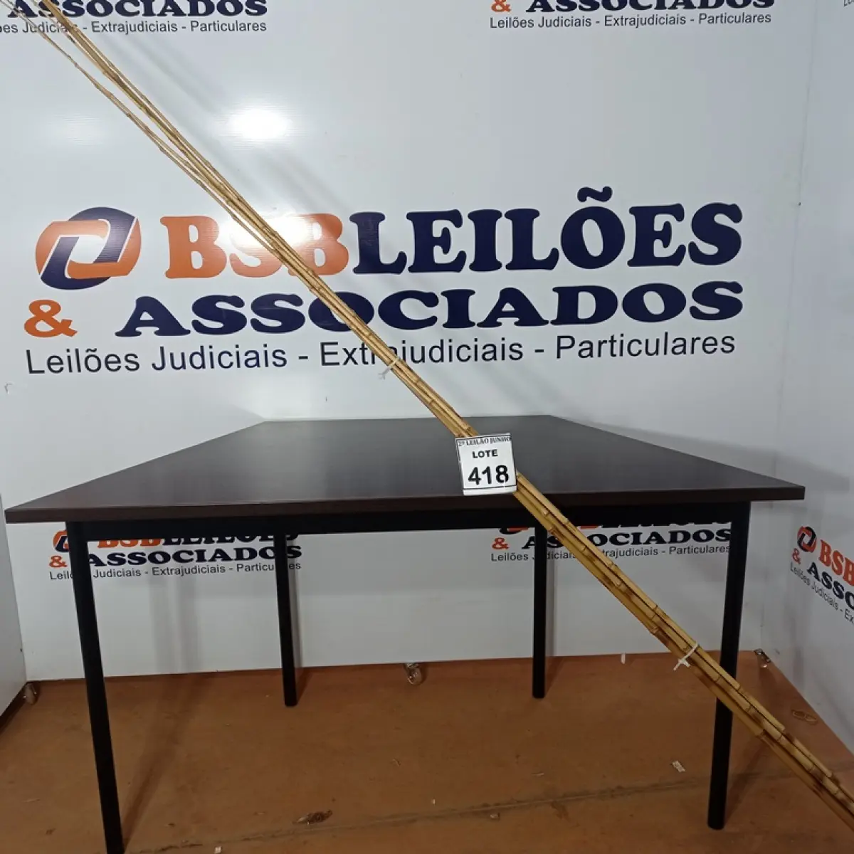 05 VARAS DE BAMBU. (NO ESTADO) ATENÇÃO! FAZER A VISITAÇÃO ANTES DE ARREMATAR, NÃO SABEMOS SE FUNCIONA, LEILÃO NÃO TEM GARANTIA E NEM DEVOLUÇÃO, SUJEITO A POSSÍVEIS AVARIAS VISÍVEIS/OCULTAS E/OU AUSÊNCIA DE COMPONENTES.