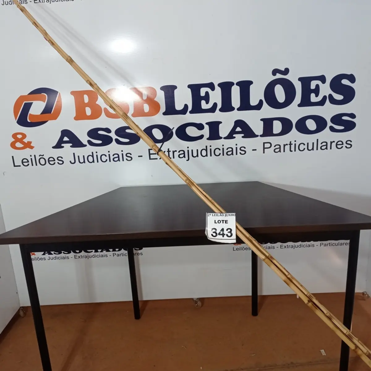 05 VARAS DE BAMBU. (NO ESTADO) ATENÇÃO! FAZER A VISITAÇÃO ANTES DE ARREMATAR, NÃO SABEMOS SE FUNCIONA, LEILÃO NÃO TEM GARANTIA E NEM DEVOLUÇÃO, SUJEITO A POSSÍVEIS AVARIAS VISÍVEIS/OCULTAS E/OU AUSÊNCIA DE COMPONENTES.