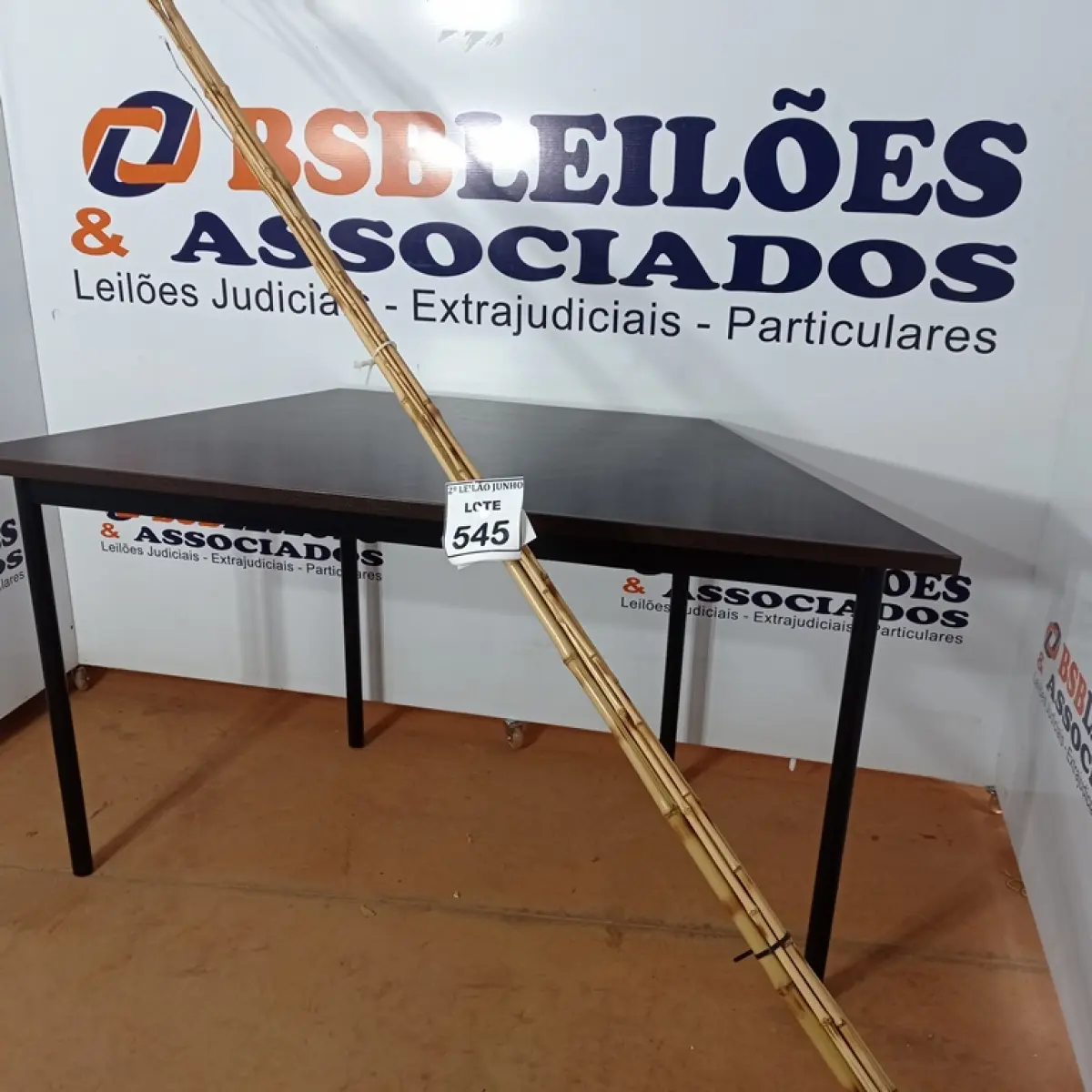 05 VARAS DE BAMBU. (NO ESTADO) ATENÇÃO! FAZER A VISITAÇÃO ANTES DE ARREMATAR, NÃO SABEMOS SE FUNCIONA, LEILÃO NÃO TEM GARANTIA E NEM DEVOLUÇÃO, SUJEITO A POSSÍVEIS AVARIAS VISÍVEIS/OCULTAS E/OU AUSÊNCIA DE COMPONENTES.