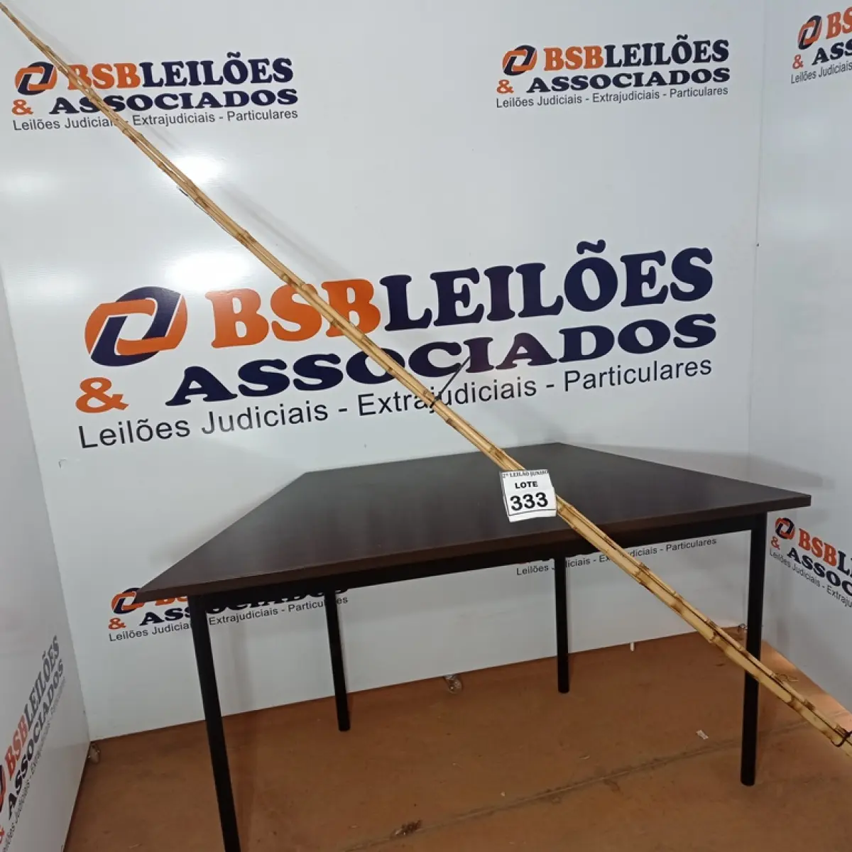 05 VARAS DE BAMBU. (NO ESTADO) ATENÇÃO! FAZER A VISITAÇÃO ANTES DE ARREMATAR, NÃO SABEMOS SE FUNCIONA, LEILÃO NÃO TEM GARANTIA E NEM DEVOLUÇÃO, SUJEITO A POSSÍVEIS AVARIAS VISÍVEIS/OCULTAS E/OU AUSÊNCIA DE COMPONENTES.