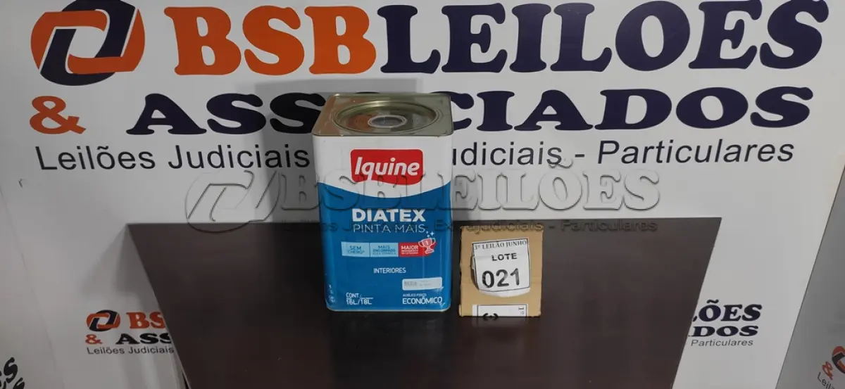LOTE 021 - 01 LATA DE TINTA 16L/ 18L INTERIORES/EXTERIORES ACRÍLICO FOSCO IQUINE BASE P. (NOVO) (NO ESTADO) ATENÇÃO! FAZER A VISITAÇÃO ANTES DE ARREMATAR, NÃO SABEMOS SE FUNCIONA. LEILÃO NÃO TEM GARANTIA E NEM DEVOLUÇÃO, SUJEITO A POSSÍVEIS AVARIAS VISÍVEIS/OCULTAS E/OU AUSÊNCIA DE COMPONENTES.