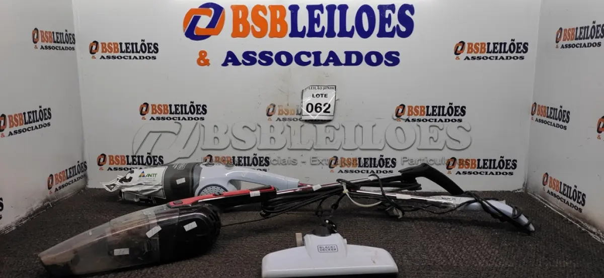 LOTE 062 - 02 ASPIRADORES DE PÓ DE MÃO SENDO 01 MARCA WAP E 01 BLACK+DECKER. (NO ESTADO) ATENÇÃO! FAZER A VISITAÇÃO ANTES DE ARREMATAR, NÃO SABEMOS SE FUNCIONA, LEILÃO NÃO TEM GARANTIA E NEM DEVOLUÇÃO, SUJEITO A POSSÍVEIS AVARIAS VISÍVEIS/OCULTAS E/OU AUSÊNCIA DE COMPONENTES.