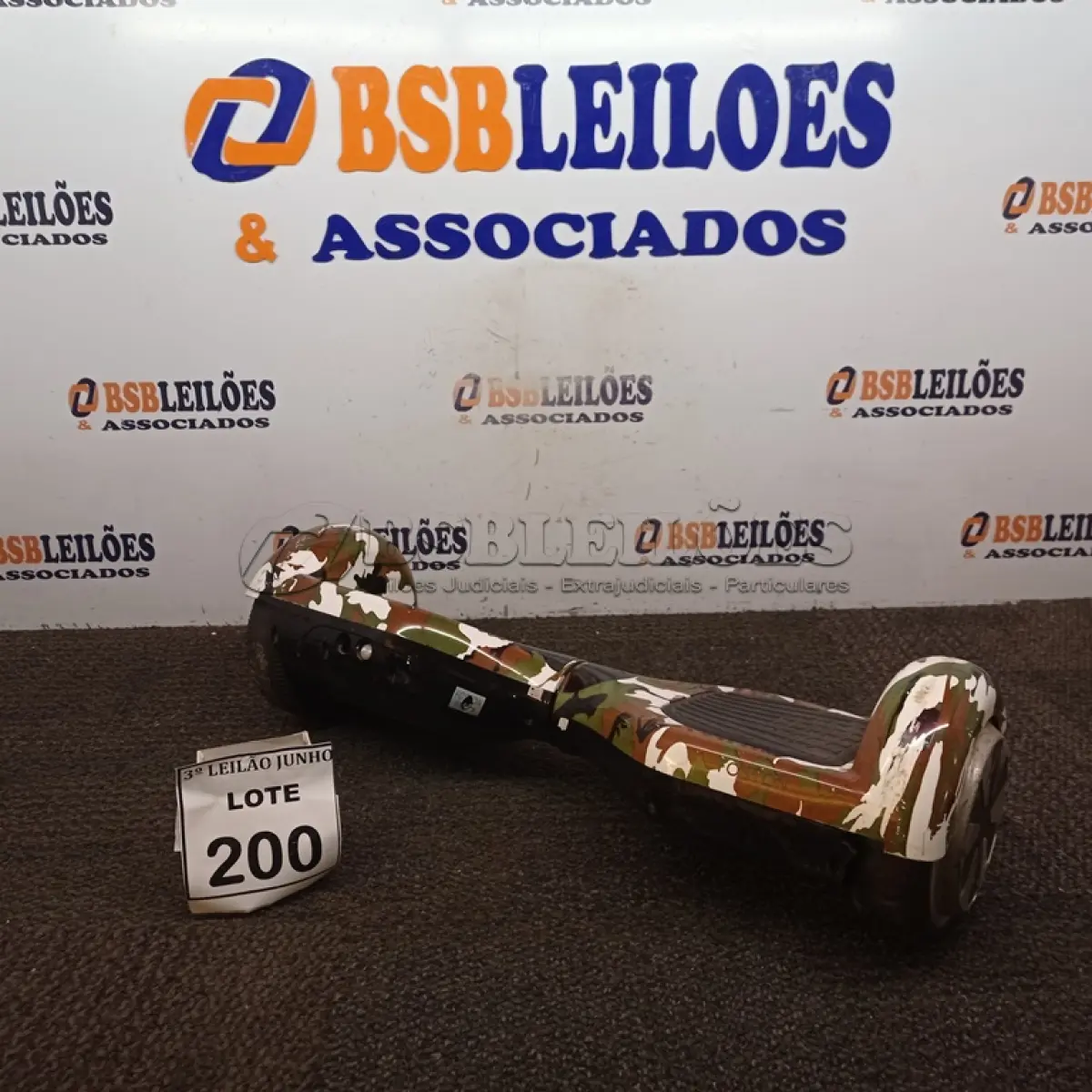 LOTE 200