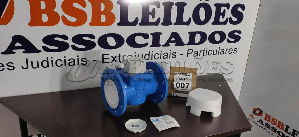LOTE 007 - 01 HIDRÔMETRO TIPO WOLTMAN 100 WP1 MARCA ZENNER. (NO ESTADO) ATENÇÃO! FAZER A VISITAÇÃO ANTES DE ARREMATAR, NÃO SABEMOS SE FUNCIONA, LEILÃO NÃO TEM GARANTIA E NEM DEVOLUÇÃO, SUJEITO A POSSÍVEIS AVARIAS VISÍVEIS/OCULTAS E/OU AUSÊNCIA DE COMPONENTES.