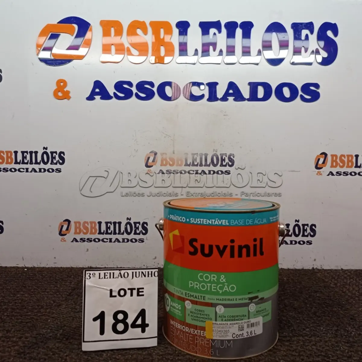 LOTE 184 - 01 TINTA ESMALTE PARA MADEIRA E METAL COR BRILHANTE AMARELO OURO MARCA SUVINIL COM 3,6L. (NO ESTADO) ATENÇÃO! FAZER A VISITAÇÃO ANTES DE ARREMATAR, NÃO SABEMOS SE FUNCIONA, LEILÃO NÃO TEM GARANTIA E NEM DEVOLUÇÃO, SUJEITO A POSSÍVEIS AVARIAS VISÍVEIS/OCULTAS E/OU AUSÊNCIA DE COMPONENTES.