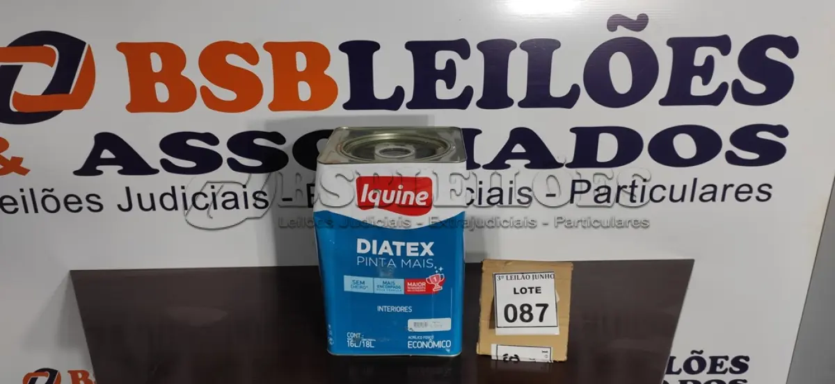 LOTE 087 - 01 LATA DE TINTA 16L/ 18L INTERIORES/EXTERIORES ACRÍLICO FOSCO IQUINE BASE P. (NOVO) (NO ESTADO) ATENÇÃO! FAZER A VISITAÇÃO ANTES DE ARREMATAR, NÃO SABEMOS SE FUNCIONA. LEILÃO NÃO TEM GARANTIA E NEM DEVOLUÇÃO, SUJEITO A POSSÍVEIS AVARIAS VISÍVEIS/OCULTAS E/OU AUSÊNCIA DE COMPONENTES.