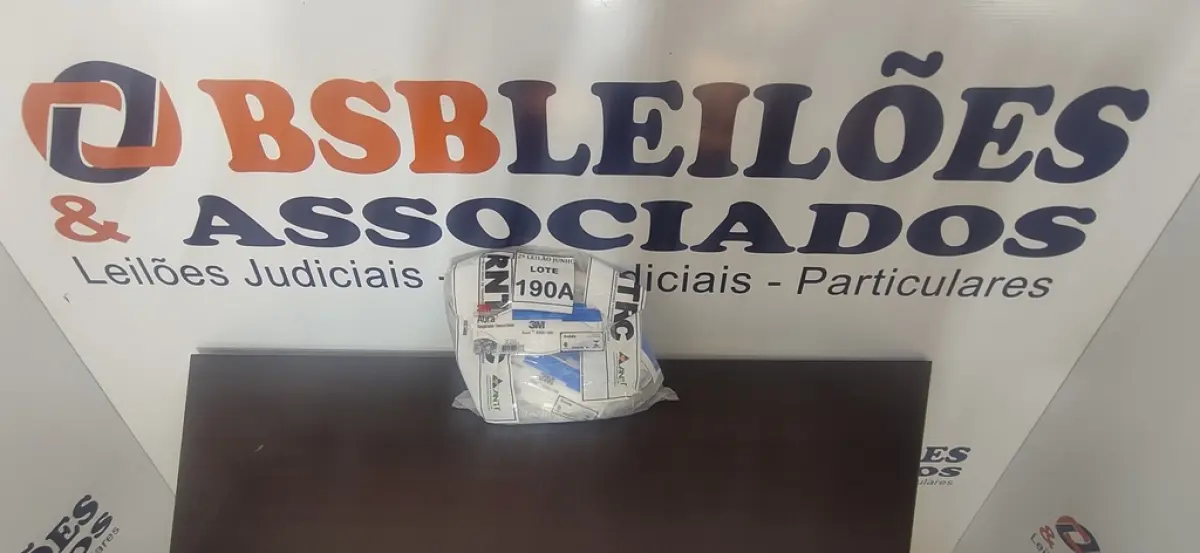 30 MÁSCARAS 3M 9320+BR. (NOVAS) (NO ESTADO) ATENÇÃO! FAZER A VISITAÇÃO ANTES DE ARREMATAR, NÃO SABEMOS SE FUNCIONA, LEILÃO NÃO TEM GARANTIA E NEM DEVOLUÇÃO, SUJEITO A POSSÍVEIS AVARIAS VISÍVEIS/OCULTAS E/OU AUSÊNCIA DE COMPONENTES.