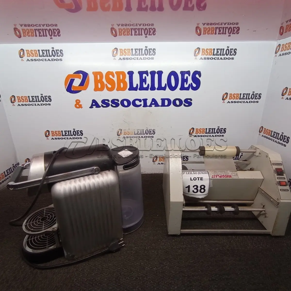 LOTE 138