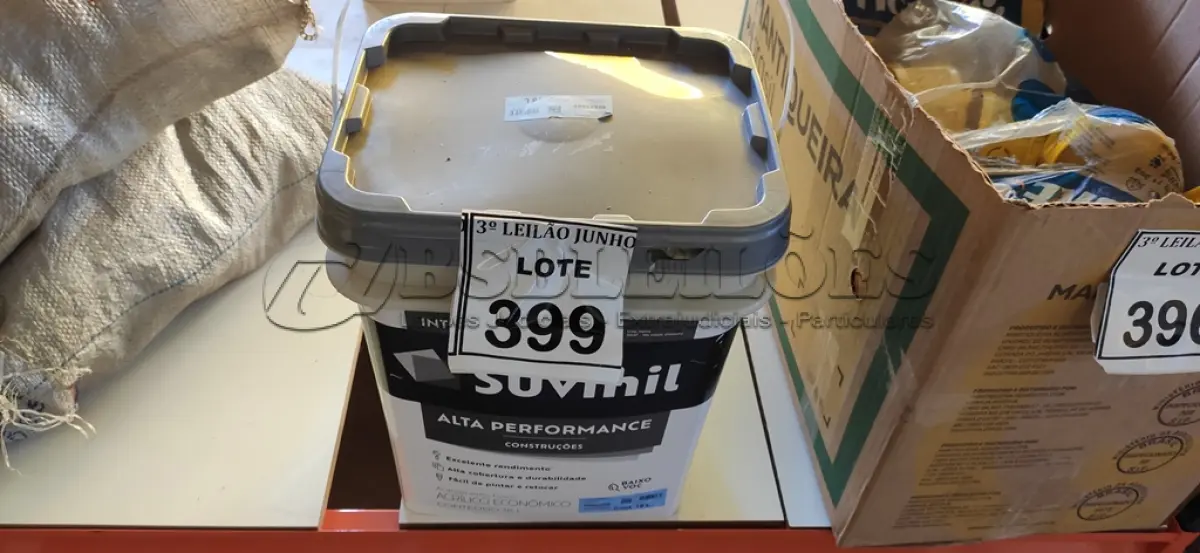 LOTE 399 - 01 GALÃO DE TINTA SUVINIL DE 18L PARA INTERIORES ACABAMENTO FOSCO BRANCO. (NOVO) (NO ESTADO) ATENÇÃO! FAZER A VISITAÇÃO ANTES DE ARREMATAR, NÃO SABEMOS SE FUNCIONA. LEILÃO NÃO TEM GARANTIA E NEM DEVOLUÇÃO, SUJEITO A POSSÍVEIS AVARIAS VISÍVEIS/OCULTAS E/OU AUSÊNCIA DE COMPONENTES.