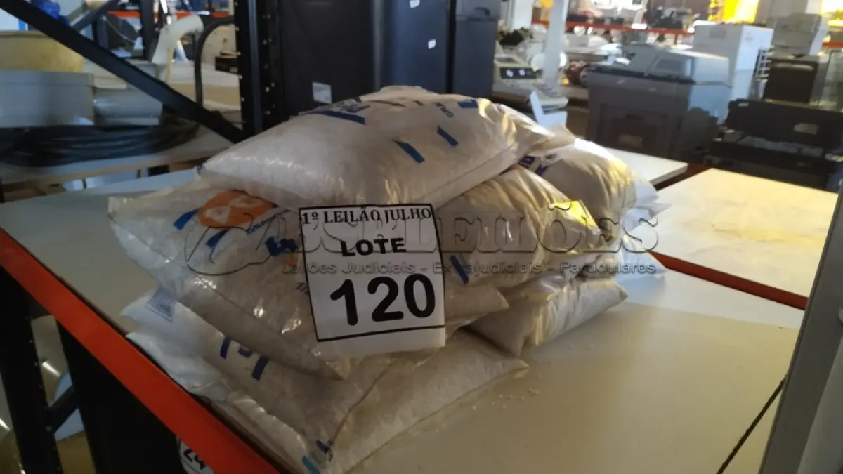 LOTE 120 - 10 PACOTES DE GRANITINA/08 PARA GRAFIADO COM 4KG CADA. (NO ESTADO) ATENÇÃO! FAZER A VISITAÇÃO ANTES DE ARREMATAR, NÃO SABEMOS SE FUNCIONA. LEILÃO NÃO TEM GARANTIA E NEM DEVOLUÇÃO, SUJEITO A POSSÍVEIS AVARIAS VISÍVEIS/OCULTAS E/OU AUSÊNCIA DE COMPONENTES.