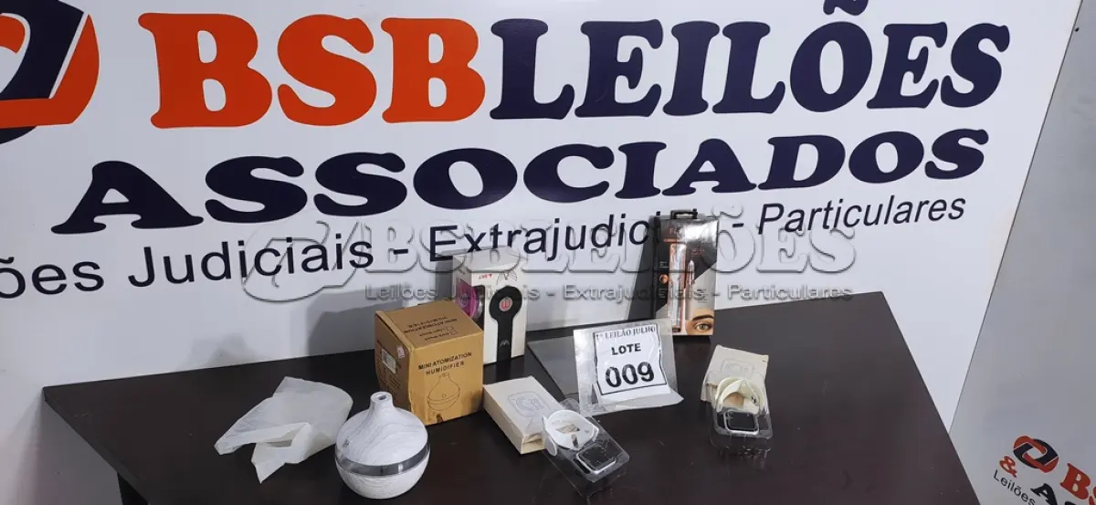 LOTE 009 - 01 HEADPHONES, 02 RELÓGIOS WATCH, 01 LASER PARA REMOÇÃO DE SOBRANCELHAS E 01 MINI UMIDIFICADOR.  (NO ESTADO) ATENÇÃO! FAZER A VISITAÇÃO ANTES DE ARREMATAR, NÃO SABEMOS SE FUNCIONA. LEILÃO NÃO TEM GARANTIA E NEM DEVOLUÇÃO, SUJEITO A POSSÍVEIS AVARIAS VISÍVEIS/OCULTAS E/OU AUSÊNCIA DE COMPONENTES.