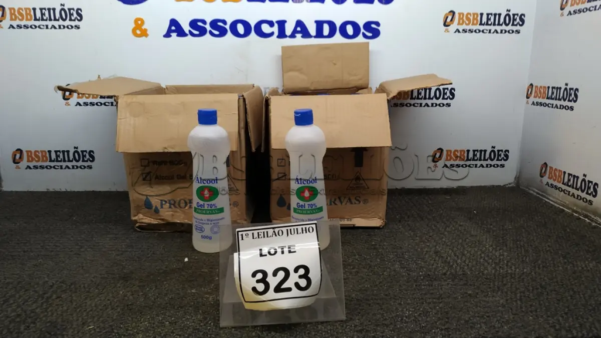 LOTE 323 - 02 CAIXAS DE ÁLCOOL EM GEL 70% 500G COM 12 UNIDADES CADA. (NO ESTADO) ATENÇÃO! FAZER A VISITAÇÃO ANTES DE ARREMATAR, NÃO SABEMOS SE FUNCIONA. LEILÃO NÃO TEM GARANTIA E NEM DEVOLUÇÃO, SUJEITO A POSSÍVEIS AVARIAS VISÍVEIS/OCULTAS E/OU AUSÊNCIA DE COMPONENTES.