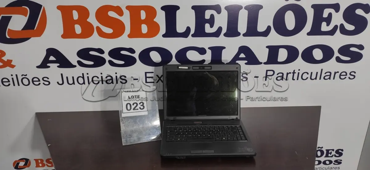 LOTE 023 - 01 NOTEBOOK MARCA VECTOR.  (NO ESTADO) ATENÇÃO! FAZER A VISITAÇÃO ANTES DE ARREMATAR, NÃO SABEMOS SE FUNCIONA. LEILÃO NÃO TEM GARANTIA E NEM DEVOLUÇÃO, SUJEITO A POSSÍVEIS AVARIAS VISÍVEIS/OCULTAS E/OU AUSÊNCIA DE COMPONENTES.