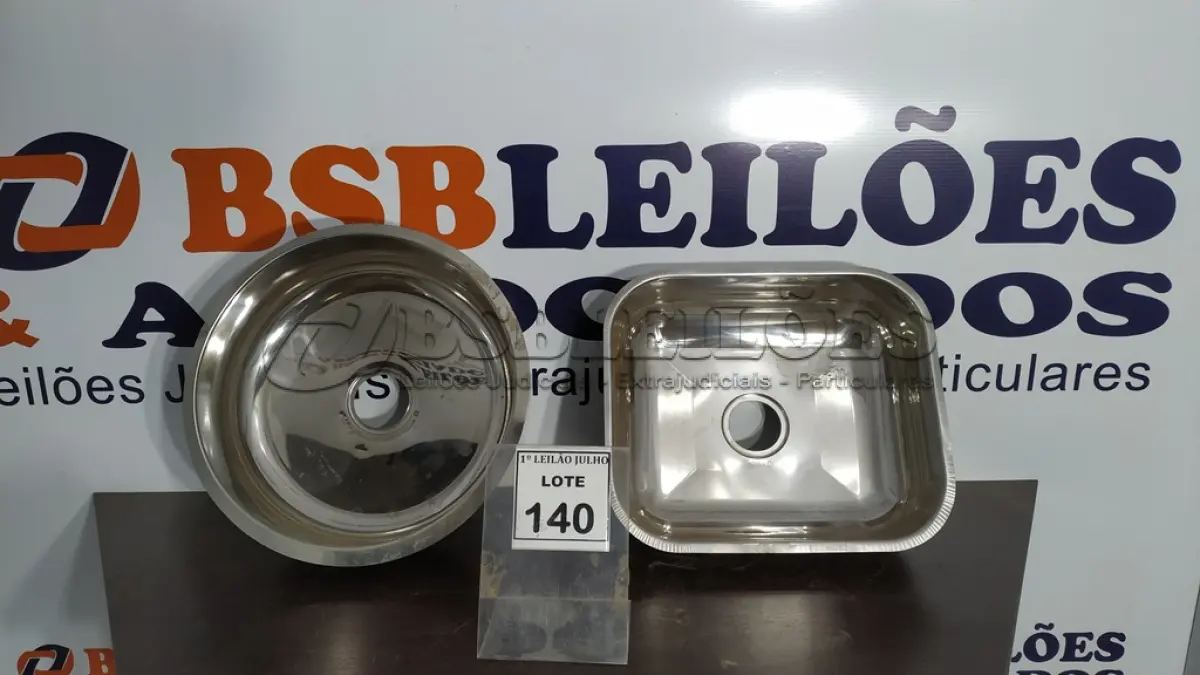 LOTE 140 - 02 CUBAS INOX. (NO ESTADO) ATENÇÃO! FAZER A VISITAÇÃO ANTES DE ARREMATAR, NÃO SABEMOS SE FUNCIONA. LEILÃO NÃO TEM GARANTIA E NEM DEVOLUÇÃO, SUJEITO A POSSÍVEIS AVARIAS VISÍVEIS/OCULTAS E/OU AUSÊNCIA DE COMPONENTES.
