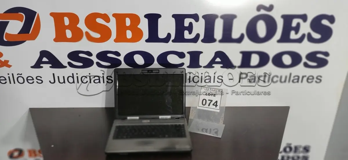 LOTE 074 - 01 NOTEBOOK MARCA VECTOR.  (NO ESTADO) ATENÇÃO! FAZER A VISITAÇÃO ANTES DE ARREMATAR, NÃO SABEMOS SE FUNCIONA. LEILÃO NÃO TEM GARANTIA E NEM DEVOLUÇÃO, SUJEITO A POSSÍVEIS AVARIAS VISÍVEIS/OCULTAS E/OU AUSÊNCIA DE COMPONENTES.