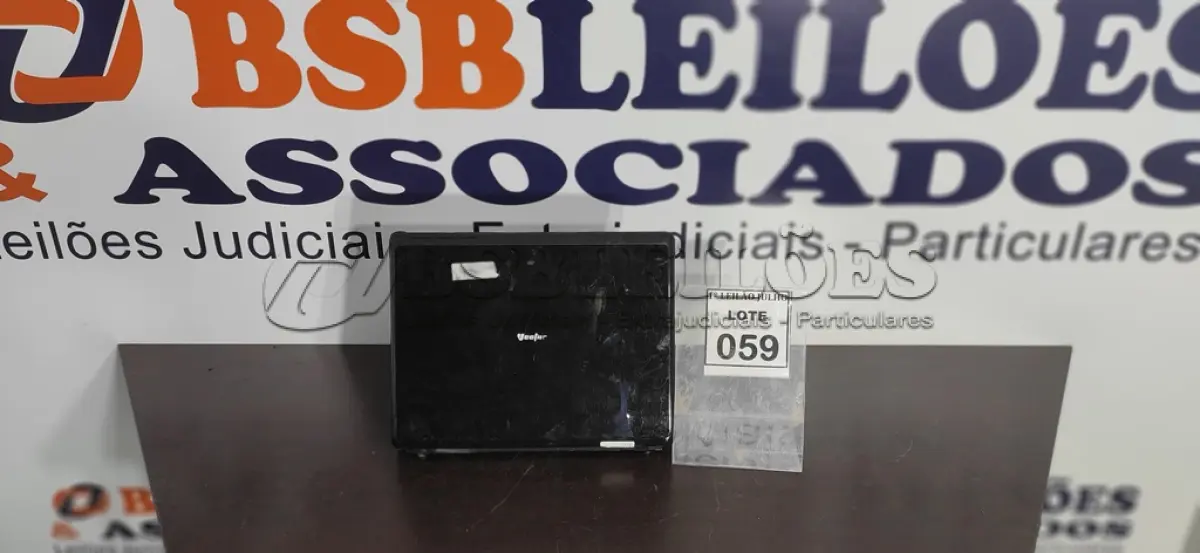 LOTE 059 - 01 NOTEBOOK MARCA VECTOR.  (NO ESTADO) ATENÇÃO! FAZER A VISITAÇÃO ANTES DE ARREMATAR, NÃO SABEMOS SE FUNCIONA. LEILÃO NÃO TEM GARANTIA E NEM DEVOLUÇÃO, SUJEITO A POSSÍVEIS AVARIAS VISÍVEIS/OCULTAS E/OU AUSÊNCIA DE COMPONENTES.