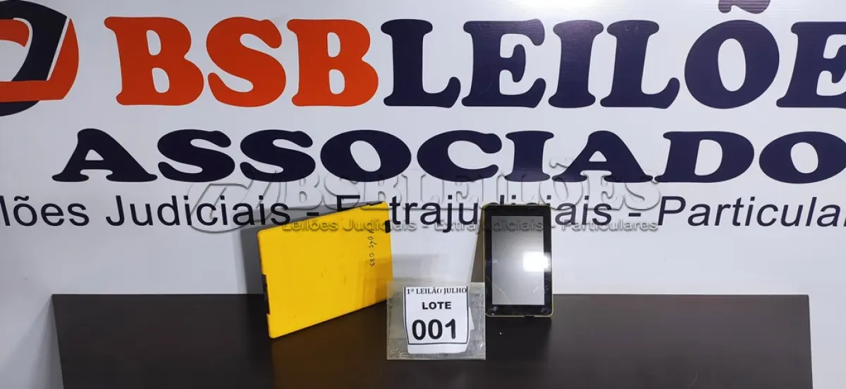 LOTE 001 - 02 TABLETS SENDO 01 MARCA POSITIVO E 01 MARCA CCE. (NO ESTADO) ATENÇÃO! FAZER A VISITAÇÃO ANTES DE ARREMATAR, NÃO SABEMOS SE FUNCIONA. LEILÃO NÃO TEM GARANTIA E NEM DEVOLUÇÃO, SUJEITO A POSSÍVEIS AVARIAS VISÍVEIS/OCULTAS E/OU AUSÊNCIA DE COMPONENTES.