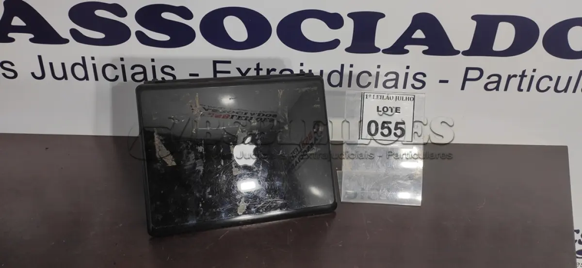 LOTE 055 - 01 NOTEBOOK MARCA VECTOR.  (NO ESTADO) ATENÇÃO! FAZER A VISITAÇÃO ANTES DE ARREMATAR, NÃO SABEMOS SE FUNCIONA. LEILÃO NÃO TEM GARANTIA E NEM DEVOLUÇÃO, SUJEITO A POSSÍVEIS AVARIAS VISÍVEIS/OCULTAS E/OU AUSÊNCIA DE COMPONENTES.