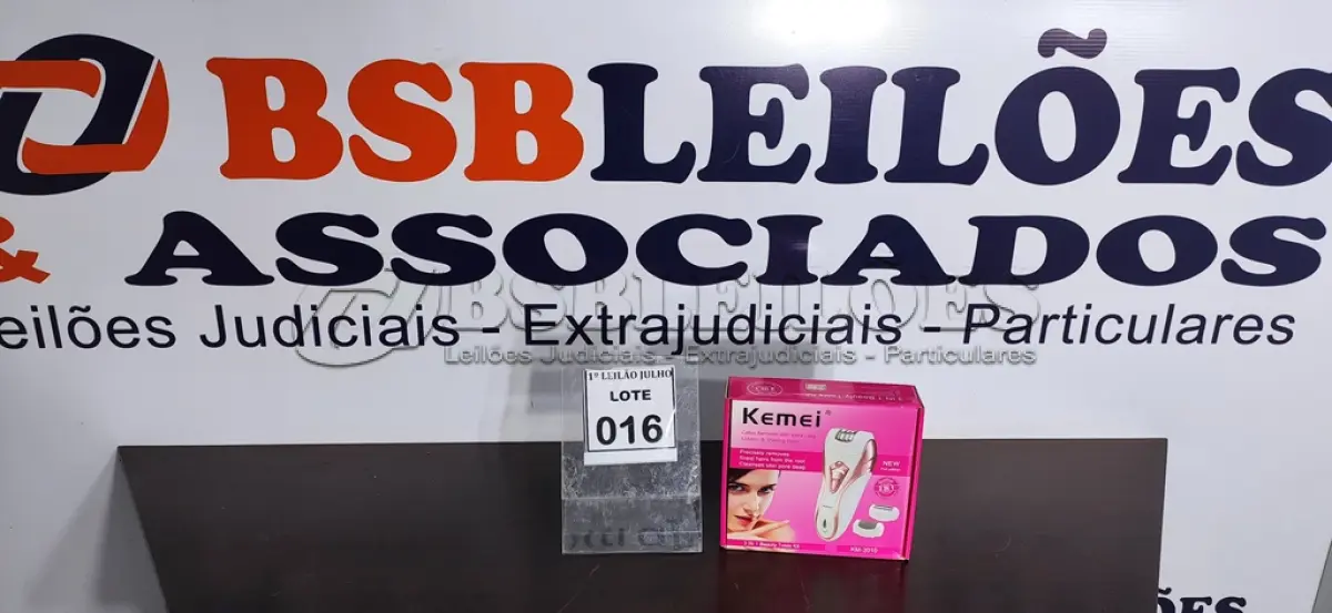 LOTE 016 - 01 DEPILADOR ELÉTRICO.  (NO ESTADO) ATENÇÃO! FAZER A VISITAÇÃO ANTES DE ARREMATAR, NÃO SABEMOS SE FUNCIONA. LEILÃO NÃO TEM GARANTIA E NEM DEVOLUÇÃO, SUJEITO A POSSÍVEIS AVARIAS VISÍVEIS/OCULTAS E/OU AUSÊNCIA DE COMPONENTES.