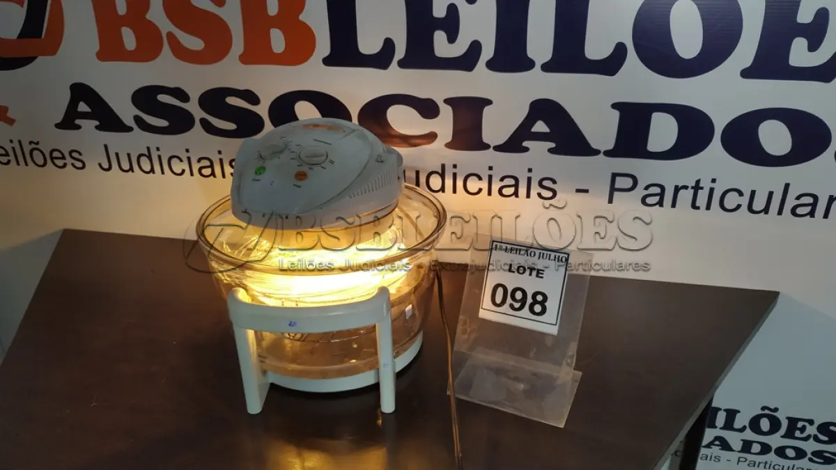 LOTE 098 - 01 FORNO TURBO. (NO ESTADO) ATENÇÃO! FAZER A VISITAÇÃO ANTES DE ARREMATAR, NÃO SABEMOS SE FUNCIONA. LEILÃO NÃO TEM GARANTIA E NEM DEVOLUÇÃO, SUJEITO A POSSÍVEIS AVARIAS VISÍVEIS/OCULTAS E/OU AUSÊNCIA DE COMPONENTES.