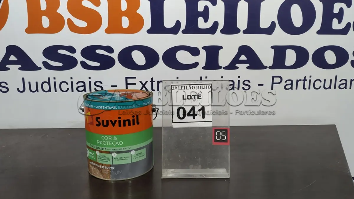 LOTE 041 - 01 LATA DE TINTA ESMALTE DE 3,6L NA COR BRILHANTE AMARELO OURO MARCA SUVINIL. (NO ESTADO) ATENÇÃO! FAZER A VISITAÇÃO ANTES DE ARREMATAR, NÃO SABEMOS SE FUNCIONA. LEILÃO NÃO TEM GARANTIA E NEM DEVOLUÇÃO, SUJEITO A POSSÍVEIS AVARIAS VISÍVEIS/OCULTAS E/OU AUSÊNCIA DE COMPONENTES.