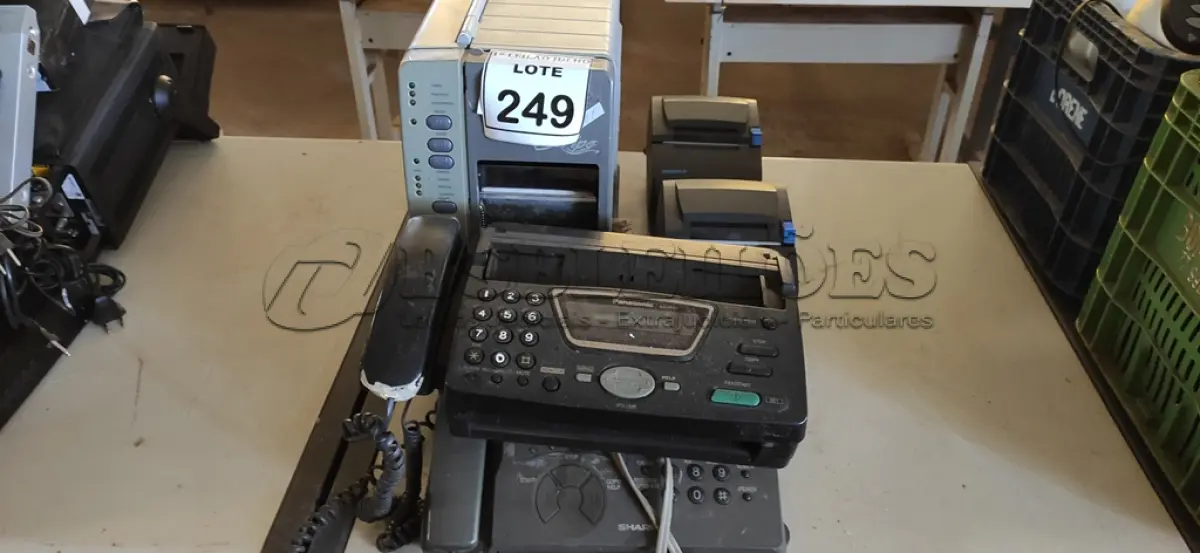 LOTE 249 - 01 IMPRESSORA DE ETIQUETA, 02 IMPRESSORAS DE CUPOM E 02 APARELHOS DE FAX. (NO ESTADO) ATENÇÃO! FAZER A VISITAÇÃO ANTES DE ARREMATAR, NÃO SABEMOS SE FUNCIONA. LEILÃO NÃO TEM GARANTIA E NEM DEVOLUÇÃO, SUJEITO A POSSÍVEIS AVARIAS VISÍVEIS/OCULTAS E/OU AUSÊNCIA DE COMPONENTES.