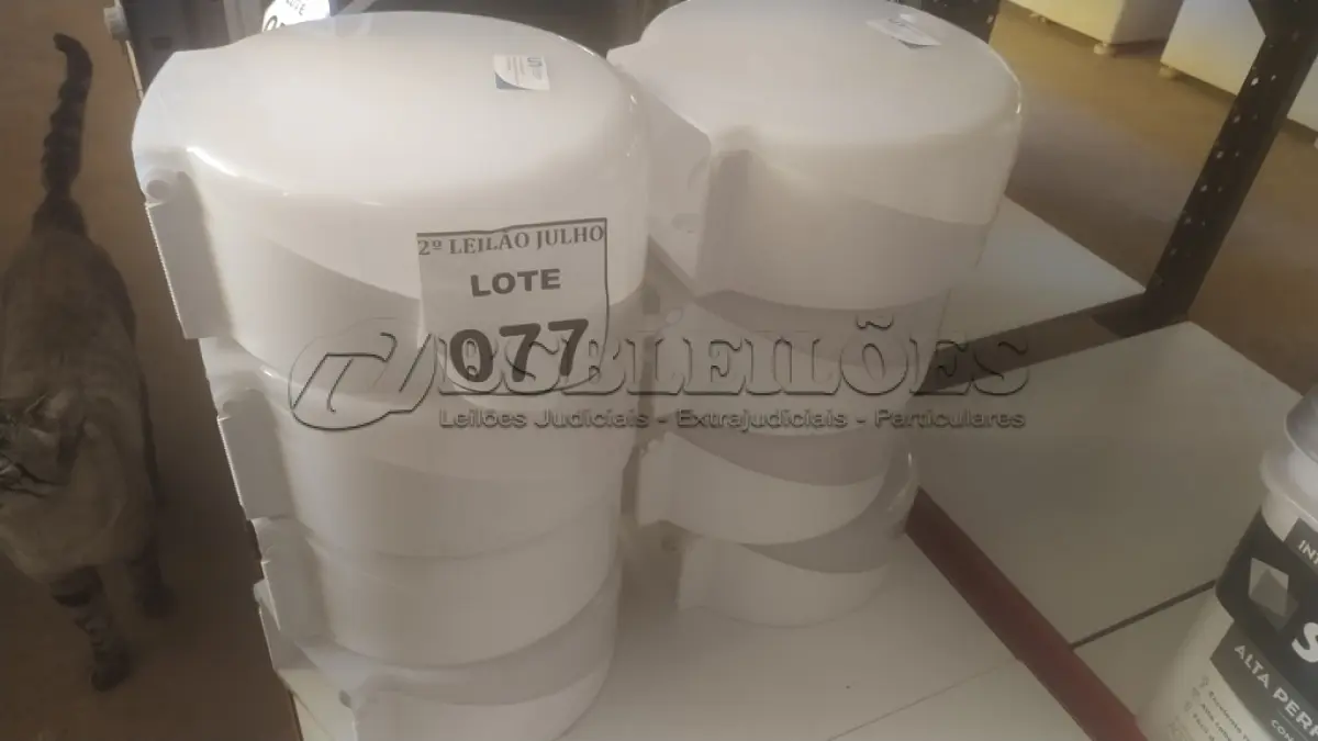 LOTE 077 - 08 DISPENSES DE PAPEL. (NO ESTADO) ATENÇÃO! FAZER A VISITAÇÃO ANTES DE ARREMATAR, NÃO SABEMOS SE FUNCIONA. LEILÃO NÃO TEM GARANTIA E NEM DEVOLUÇÃO, SUJEITO A POSSÍVEIS AVARIAS VISÍVEIS/OCULTAS E/OU AUSÊNCIA DE COMPONENTES.