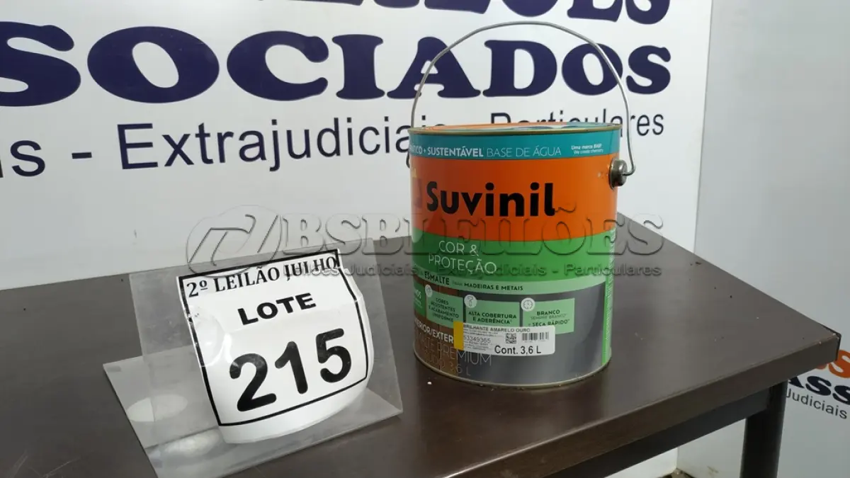 LOTE 215 - 01 LATA DE TINTA ESMALTE DE 3,6L NA COR BRILHANTE AMARELO OURO MARCA SUVINIL. (NO ESTADO) ATENÇÃO! FAZER A VISITAÇÃO ANTES DE ARREMATAR, NÃO SABEMOS SE FUNCIONA. LEILÃO NÃO TEM GARANTIA E NEM DEVOLUÇÃO, SUJEITO A POSSÍVEIS AVARIAS VISÍVEIS/OCULTAS E/OU AUSÊNCIA DE COMPONENTES.