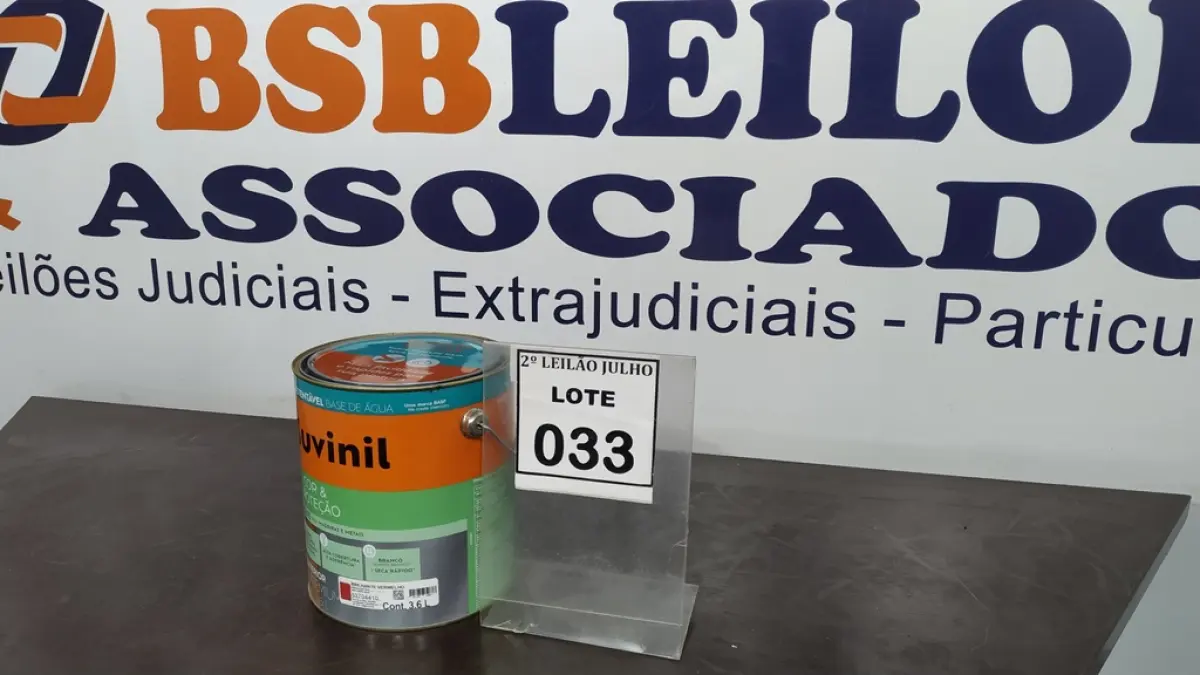 01 LATA DE TINTA ESMALTE DE 3,6L NA COR BRILHANTE VERMELHO MARCA SUVINIL. (NO ESTADO) ATENÇÃO! FAZER A VISITAÇÃO ANTES DE ARREMATAR, NÃO SABEMOS SE FUNCIONA. LEILÃO NÃO TEM GARANTIA E NEM DEVOLUÇÃO, SUJEITO A POSSÍVEIS AVARIAS VISÍVEIS/OCULTAS E/OU AUSÊNCIA DE COMPONENTES.