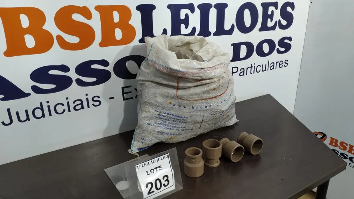 74 BUCHAS DE REDUÇÃO SOLDÁVEL 60X40 MARCA KRONA. (NO ESTADO) ATENÇÃO! FAZER A VISITAÇÃO ANTES DE ARREMATAR, NÃO SABEMOS SE FUNCIONA. LEILÃO NÃO TEM GARANTIA E NEM DEVOLUÇÃO, SUJEITO A POSSÍVEIS AVARIAS VISÍVEIS/OCULTAS E/OU AUSÊNCIA DE COMPONENTES.