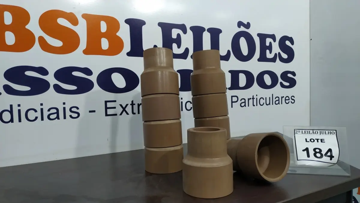 01 LOTE COM VARIAS PEÇAS DE REDUÇÃO 75X60. (NO ESTADO) ATENÇÃO! FAZER A VISITAÇÃO ANTES DE ARREMATAR, NÃO SABEMOS SE FUNCIONA. LEILÃO NÃO TEM GARANTIA E NEM DEVOLUÇÃO, SUJEITO A POSSÍVEIS AVARIAS VISÍVEIS/OCULTAS E/OU AUSÊNCIA DE COMPONENTES.