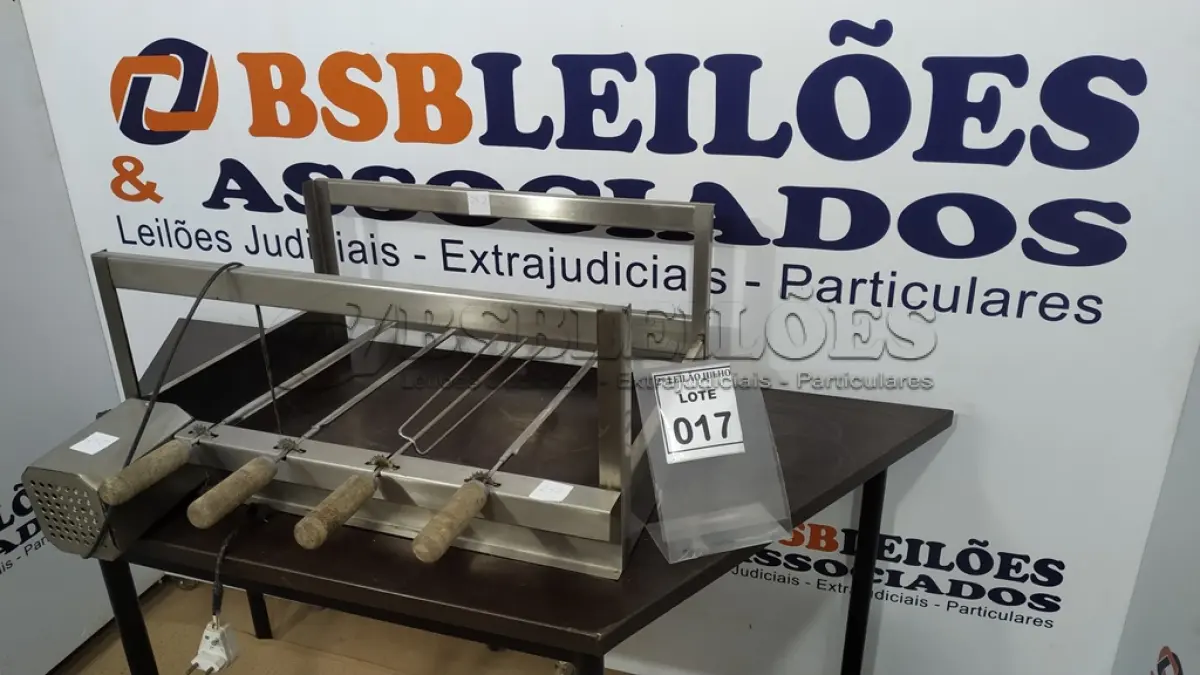 LOTE 017 - 01 GIRA ESPETO 60CM. (NO ESTADO) ATENÇÃO! FAZER A VISITAÇÃO ANTES DE ARREMATAR, NÃO SABEMOS SE FUNCIONA. LEILÃO NÃO TEM GARANTIA E NEM DEVOLUÇÃO, SUJEITO A POSSÍVEIS AVARIAS VISÍVEIS/OCULTAS E/OU AUSÊNCIA DE COMPONENTES.