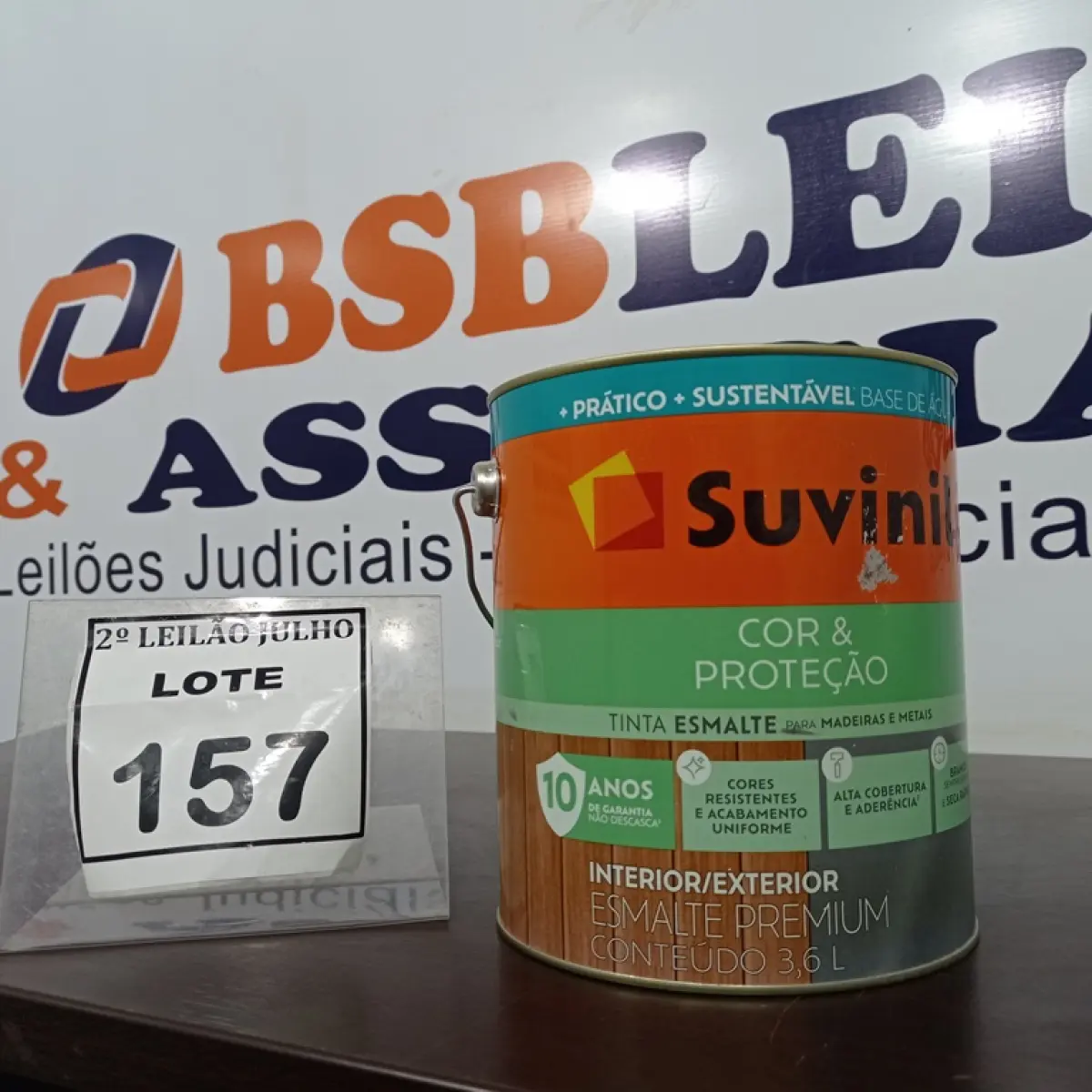 01 LATA DE TINTA ESMALTE DE 3,6L NA COR BRILHANTE TABACO MARCA SUVINIL. (NO ESTADO) ATENÇÃO! FAZER A VISITAÇÃO ANTES DE ARREMATAR, NÃO SABEMOS SE FUNCIONA. LEILÃO NÃO TEM GARANTIA E NEM DEVOLUÇÃO, SUJEITO A POSSÍVEIS AVARIAS VISÍVEIS/OCULTAS E/OU AUSÊNCIA DE COMPONENTES.