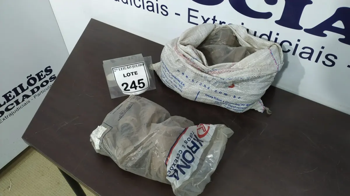 30 UNIÃO SOLDÁVEL DE 40MM. (NO ESTADO) ATENÇÃO! FAZER A VISITAÇÃO ANTES DE ARREMATAR, NÃO SABEMOS SE FUNCIONA. LEILÃO NÃO TEM GARANTIA E NEM DEVOLUÇÃO, SUJEITO A POSSÍVEIS AVARIAS VISÍVEIS/OCULTAS E/OU AUSÊNCIA DE COMPONENTES.