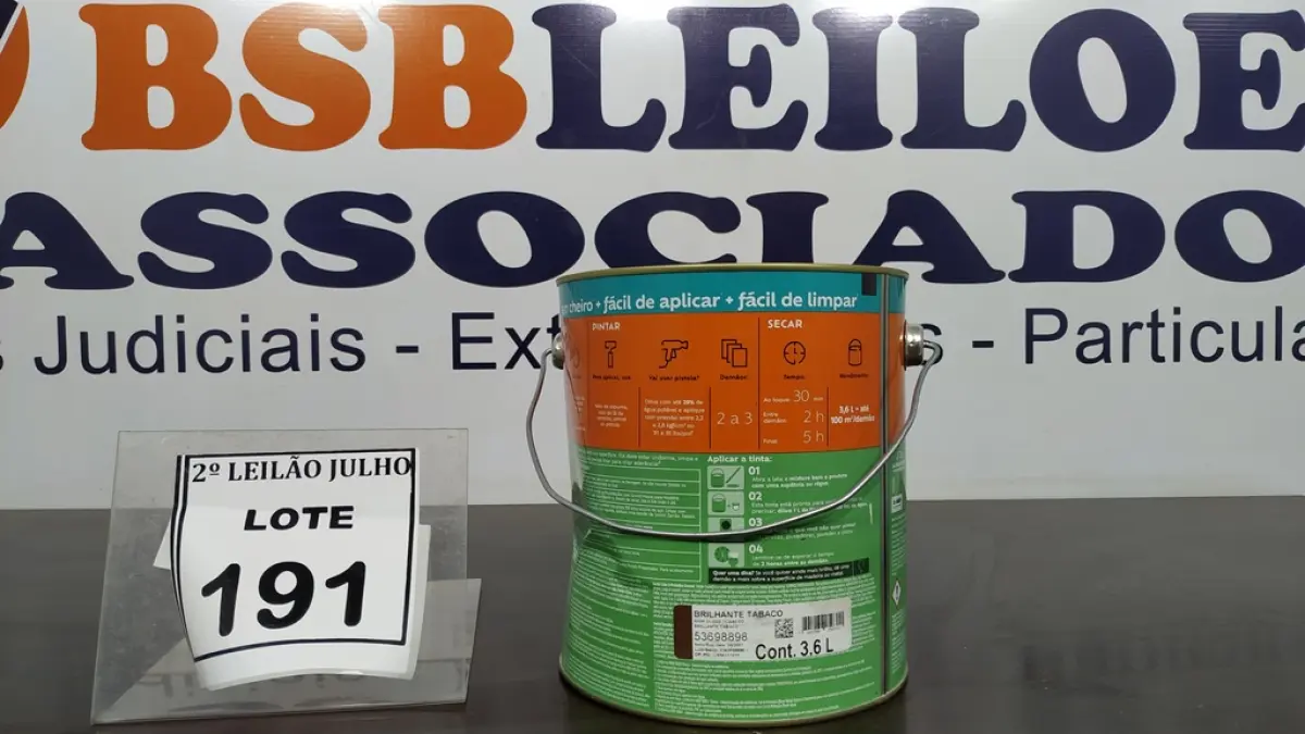 01 LATA DE TINTA ESMALTE DE 3,6L NA COR BRILHANTE TABACO MARCA SUVINIL. (NO ESTADO) ATENÇÃO! FAZER A VISITAÇÃO ANTES DE ARREMATAR, NÃO SABEMOS SE FUNCIONA. LEILÃO NÃO TEM GARANTIA E NEM DEVOLUÇÃO, SUJEITO A POSSÍVEIS AVARIAS VISÍVEIS/OCULTAS E/OU AUSÊNCIA DE COMPONENTES.