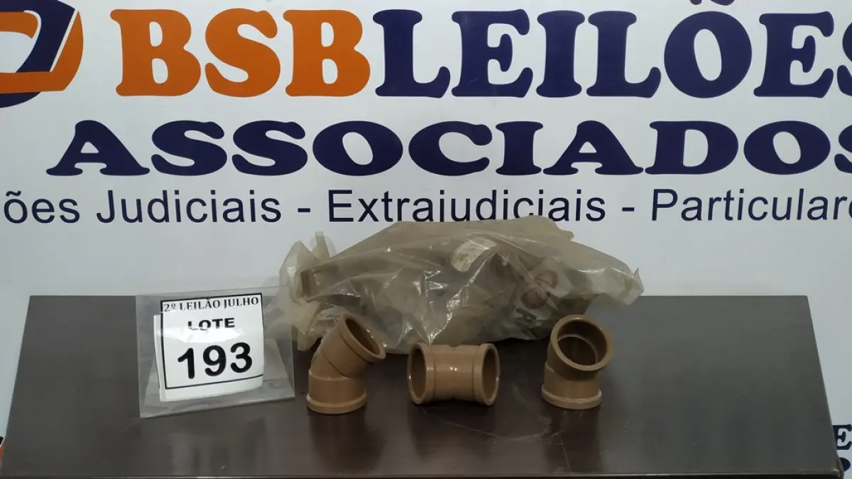 27 JOELHOS SOLDÁVEIS DE 45°. (NO ESTADO) ATENÇÃO! FAZER A VISITAÇÃO ANTES DE ARREMATAR, NÃO SABEMOS SE FUNCIONA. LEILÃO NÃO TEM GARANTIA E NEM DEVOLUÇÃO, SUJEITO A POSSÍVEIS AVARIAS VISÍVEIS/OCULTAS E/OU AUSÊNCIA DE COMPONENTES.