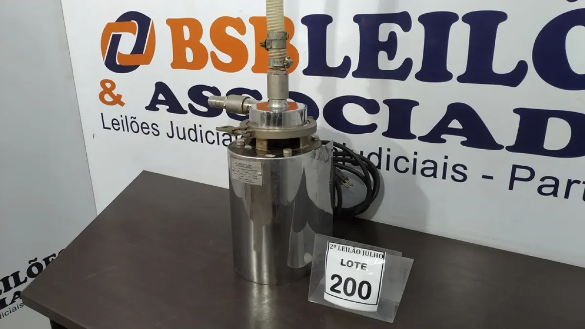 01 BOMBA ALIMENTÍCIA SANITÁRIA EM INOX 304 05CV ,2500LITROS /HORA INDUPROPIL. (NO ESTADO) ATENÇÃO! FAZER A VISITAÇÃO ANTES DE ARREMATAR, NÃO SABEMOS SE FUNCIONA. LEILÃO NÃO TEM GARANTIA E NEM DEVOLUÇÃO, SUJEITO A POSSÍVEIS AVARIAS VISÍVEIS/OCULTAS E/OU AUSÊNCIA DE COMPONENTES.