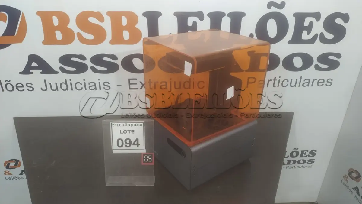 LOTE 094 - 01 IMPRESSORA 3D MARCA FORMLABS. (NO ESTADO) ATENÇÃO! FAZER A VISITAÇÃO ANTES DE ARREMATAR, NÃO SABEMOS SE FUNCIONA. LEILÃO NÃO TEM GARANTIA E NEM DEVOLUÇÃO, SUJEITO A POSSÍVEIS AVARIAS VISÍVEIS/OCULTAS E/OU AUSÊNCIA DE COMPONENTES.