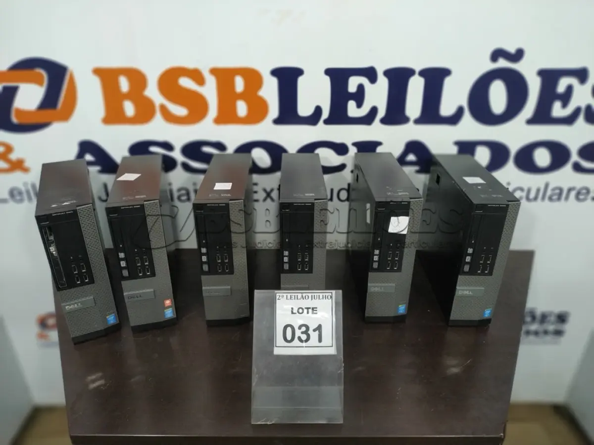 LOTE 031 - 06 CPUS MARCA DELL PARA RETIRADA DE PEÇAS. (NO ESTADO) ATENÇÃO! FAZER A VISITAÇÃO ANTES DE ARREMATAR, NÃO SABEMOS SE FUNCIONA. LEILÃO NÃO TEM GARANTIA E NEM DEVOLUÇÃO, SUJEITO A POSSÍVEIS AVARIAS VISÍVEIS/OCULTAS E/OU AUSÊNCIA DE COMPONENTES.