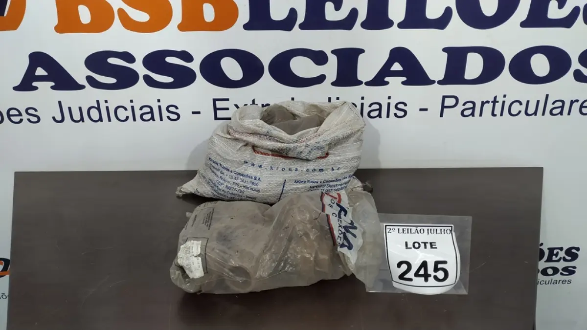 30 UNIÃO SOLDÁVEL DE 40MM. (NO ESTADO) ATENÇÃO! FAZER A VISITAÇÃO ANTES DE ARREMATAR, NÃO SABEMOS SE FUNCIONA. LEILÃO NÃO TEM GARANTIA E NEM DEVOLUÇÃO, SUJEITO A POSSÍVEIS AVARIAS VISÍVEIS/OCULTAS E/OU AUSÊNCIA DE COMPONENTES.