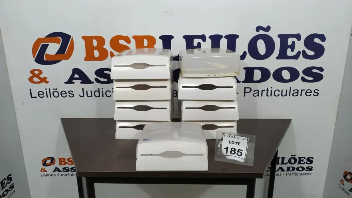 09 DISPENSES PARA PAPEL MARCA GRAN. (NO ESTADO) ATENÇÃO! FAZER A VISITAÇÃO ANTES DE ARREMATAR, NÃO SABEMOS SE FUNCIONA. LEILÃO NÃO TEM GARANTIA E NEM DEVOLUÇÃO, SUJEITO A POSSÍVEIS AVARIAS VISÍVEIS/OCULTAS E/OU AUSÊNCIA DE COMPONENTES.