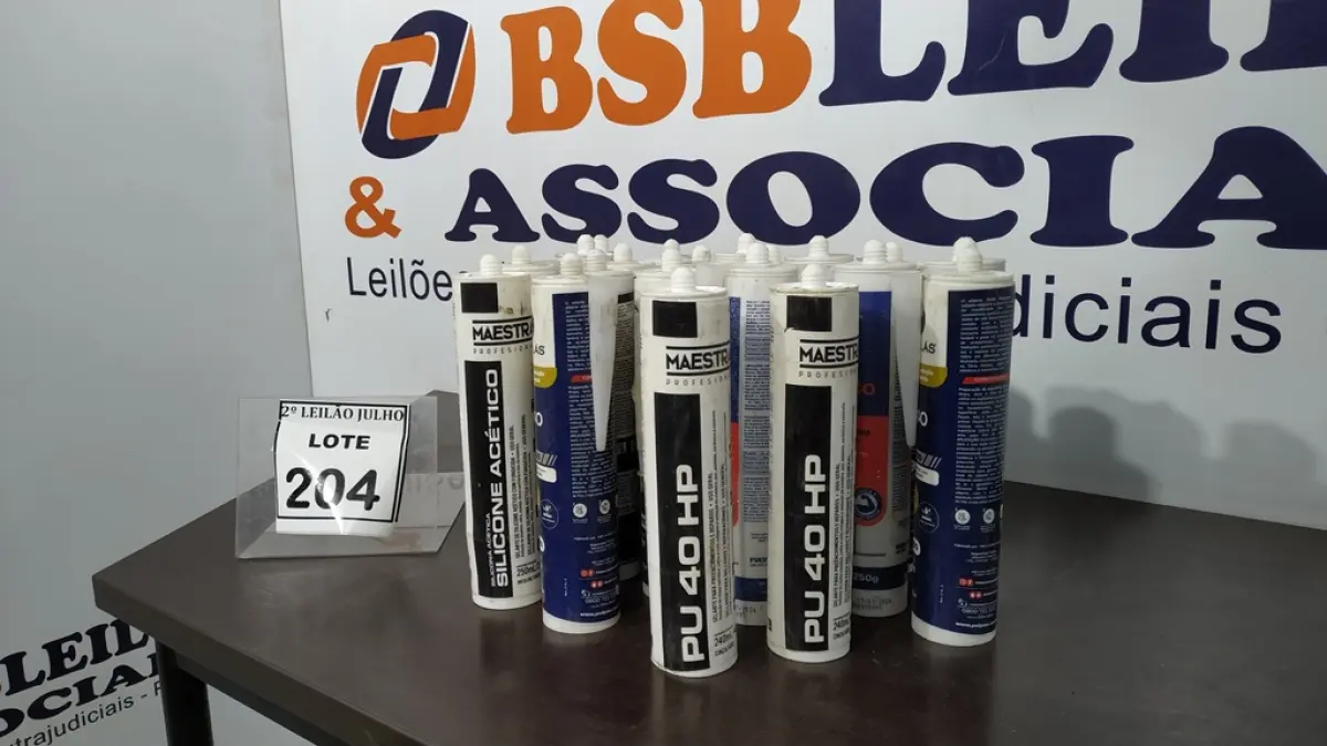 01 LOTE COM VÁRIAS BISNAGAS DE SILICONE E SELANTES DE MARCAS E MODELOS DIVERSOS. (NO ESTADO) ATENÇÃO! FAZER A VISITAÇÃO ANTES DE ARREMATAR, NÃO SABEMOS SE FUNCIONA. LEILÃO NÃO TEM GARANTIA E NEM DEVOLUÇÃO, SUJEITO A POSSÍVEIS AVARIAS VISÍVEIS/OCULTAS E/OU AUSÊNCIA DE COMPONENTES.