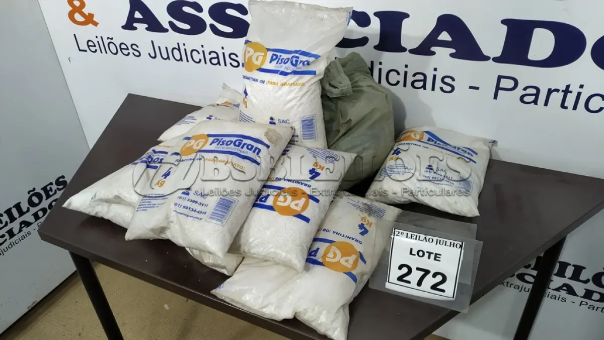 LOTE 272