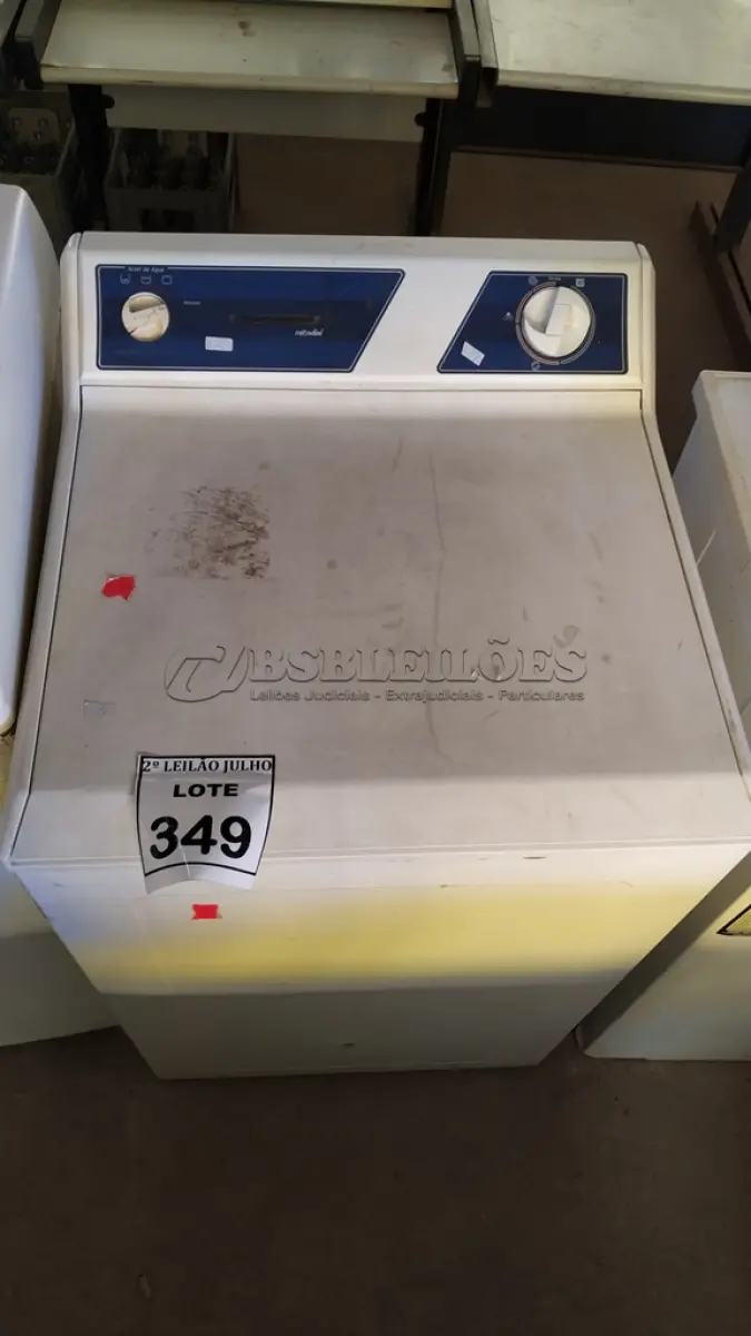 LOTE 349 - 01 MÁQUINA DE LAVAR MARCA BRASTEMP 10KG 110V. (NO ESTADO) ATENÇÃO! FAZER A VISITAÇÃO ANTES DE ARREMATAR, NÃO SABEMOS SE FUNCIONA. LEILÃO NÃO TEM GARANTIA E NEM DEVOLUÇÃO, SUJEITO A POSSÍVEIS AVARIAS VISÍVEIS/OCULTAS E/OU AUSÊNCIA DE COMPONENTES.