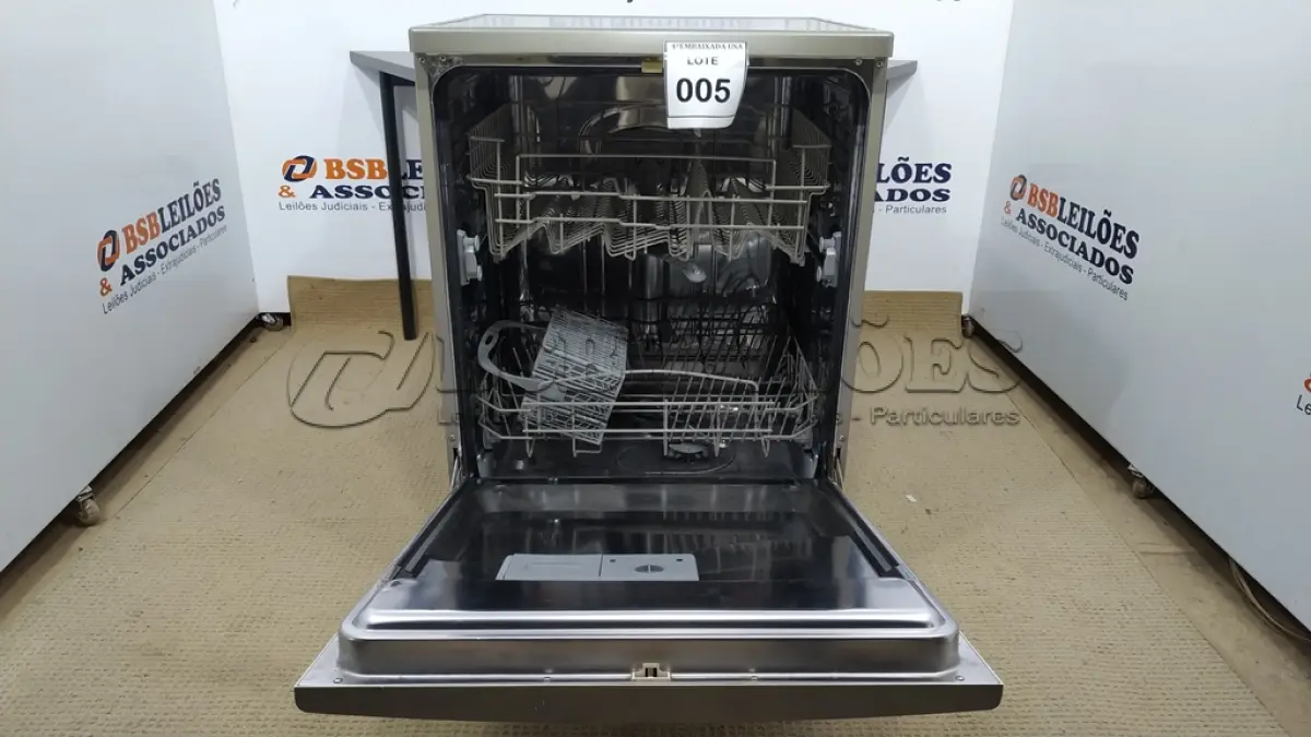 LOTE 005 - 01 LAVA LOUÇA BRASTEMP 127VOLTS. (NO ESTADO EM QUE SE ENCONTRA. SUJEITO A AVARIAS OCULTAS/VISÍVEIS.)  BF8646F